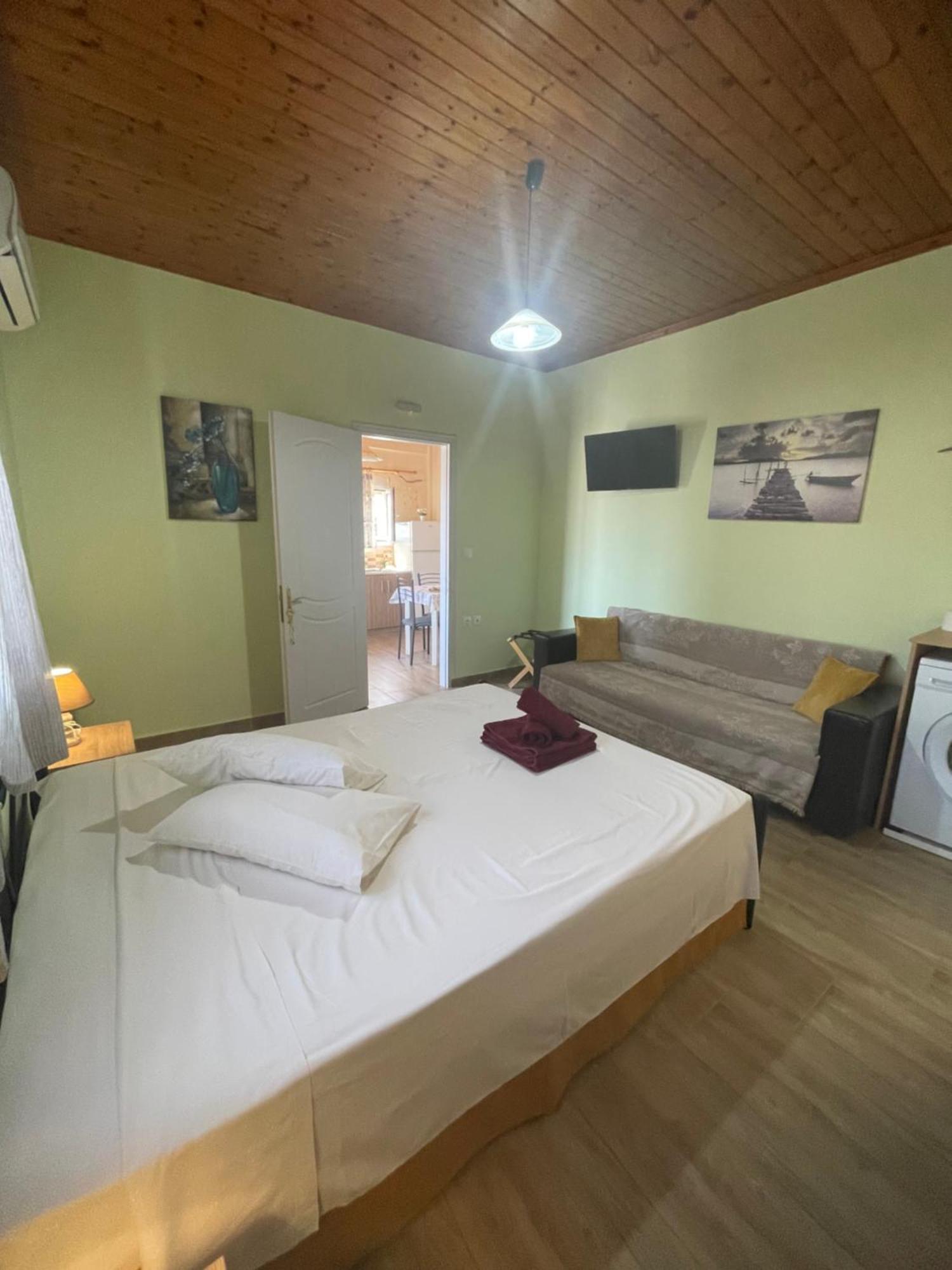 Fergani Apartments Moúdhros Eksteriør billede