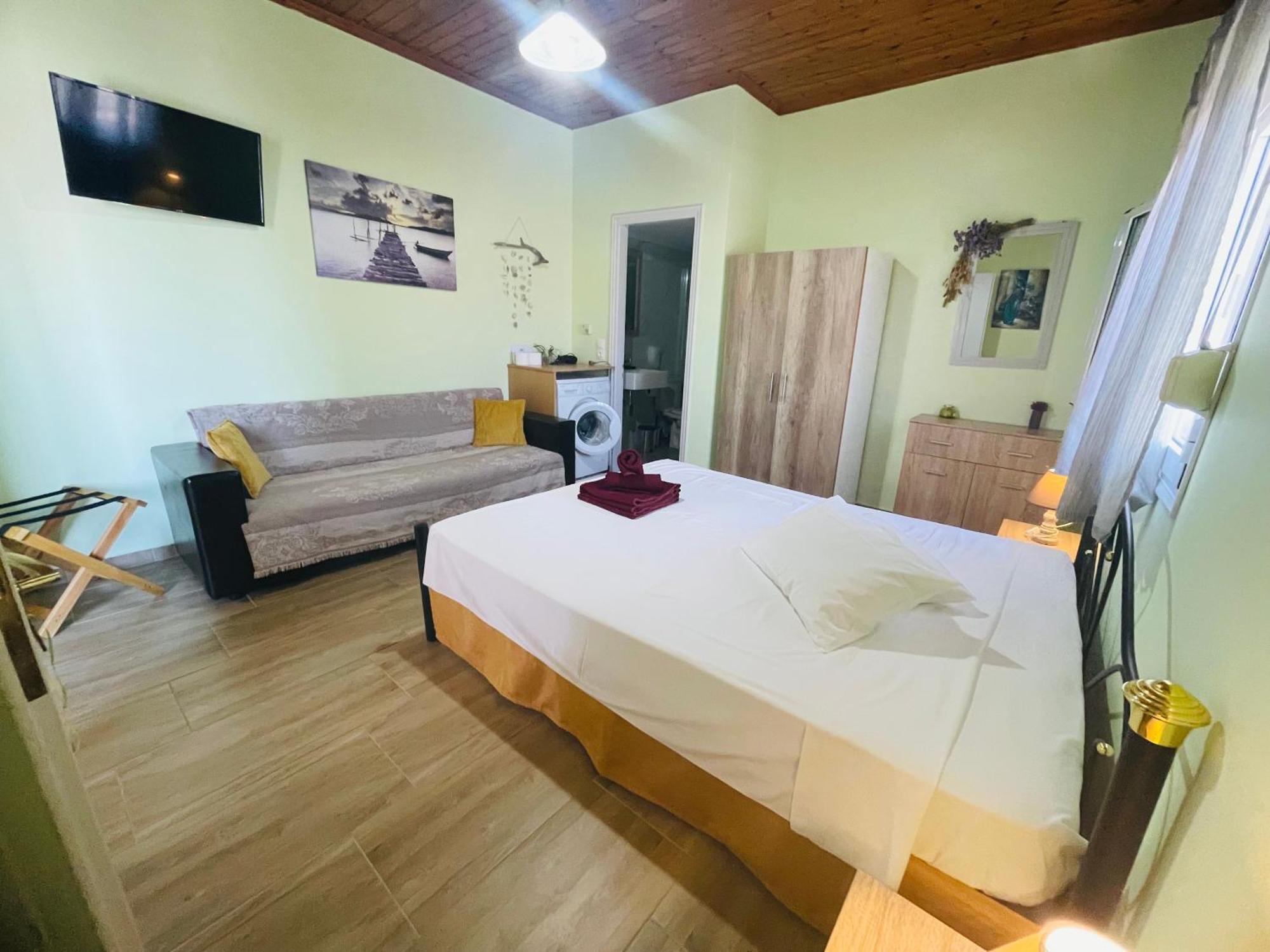 Fergani Apartments Moúdhros Eksteriør billede